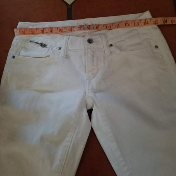Victoria's Secret London Jean White Capri with Zippers - Picture 7 of 9